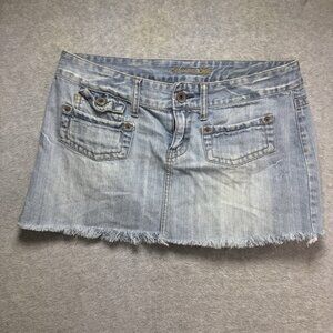 VTG Y2K 2000s American Eagle Skirt Size 8 Low Rise Denim Jean Distressed Light
